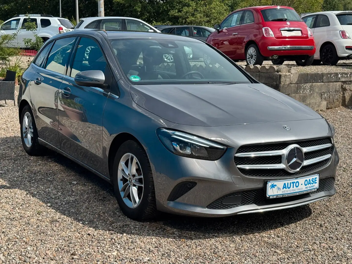Mercedes-Benz B 180 **Automatik**62 TKM**AHK**LED**Digital** Grau - 2