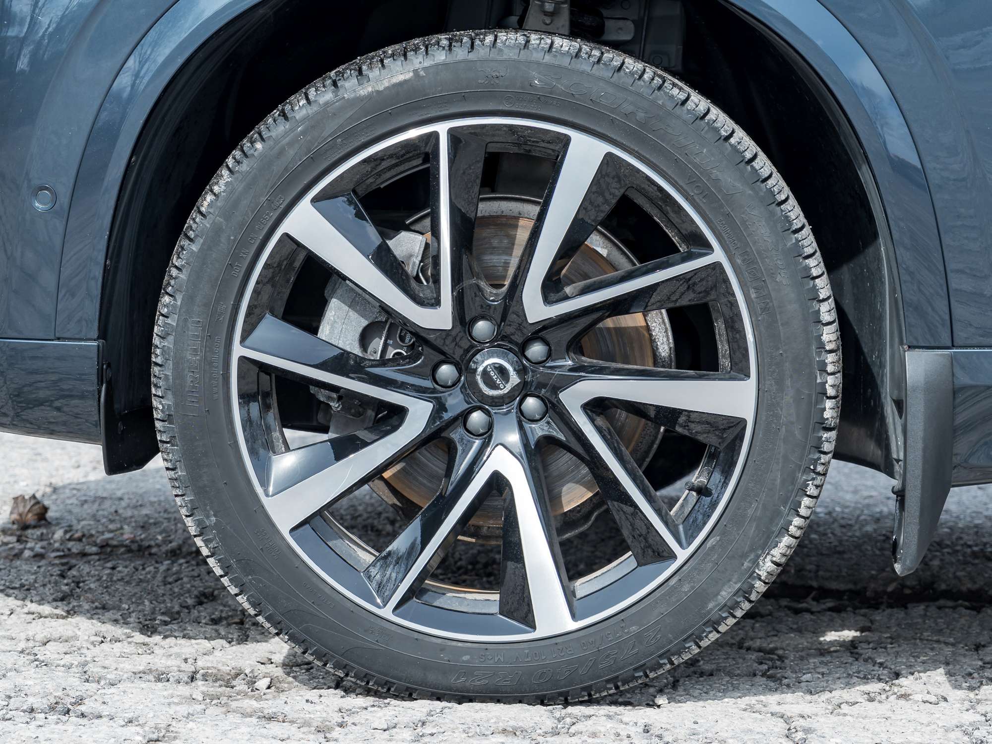 2024 Volvo XC90 B6 AWD PLUS 7-Seater |OFF LEASE |ONE OWNER |CPO alt 4