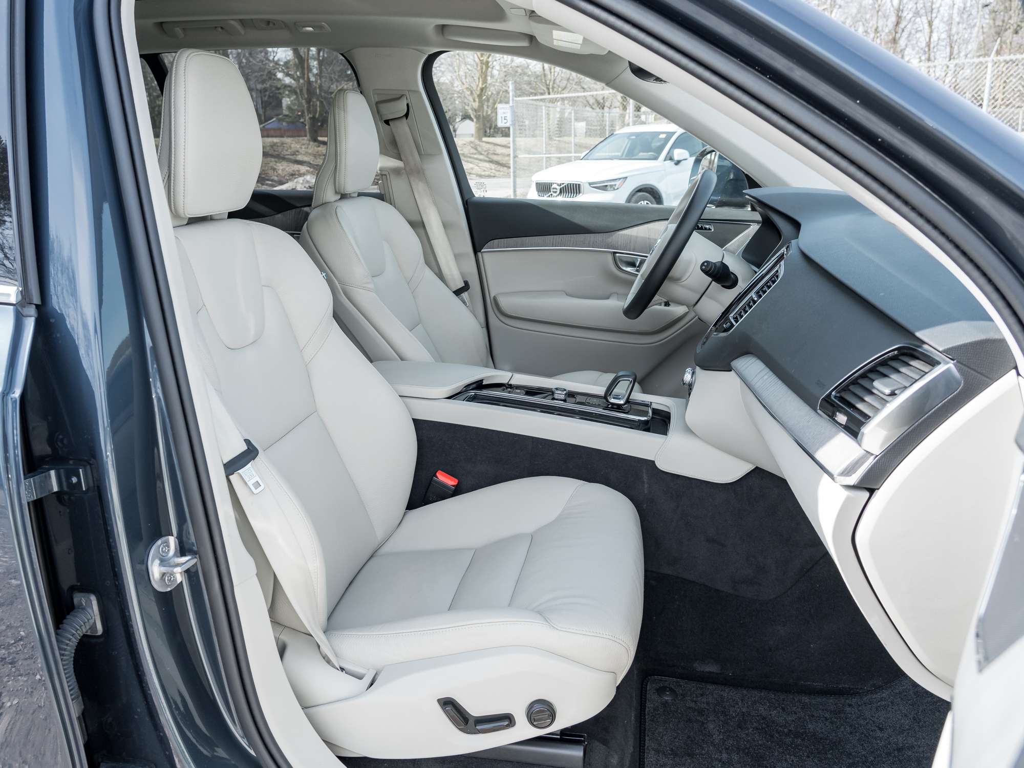 2024 Volvo XC90 B6 AWD PLUS 7-Seater |OFF LEASE |ONE OWNER |CPO thumb 21