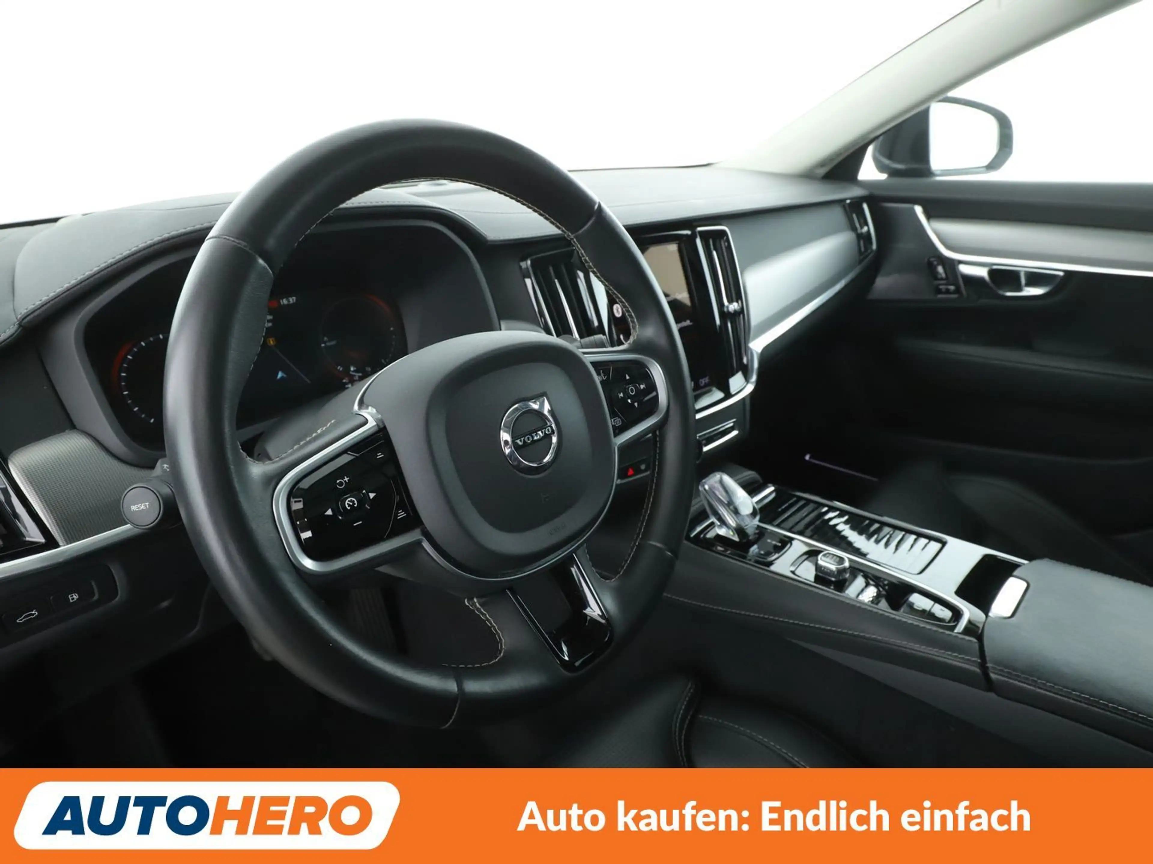 Volvo V90 2.0 T8 Plug-in Hybrid Inscription AWD Aut.*NAVI* — photo 11