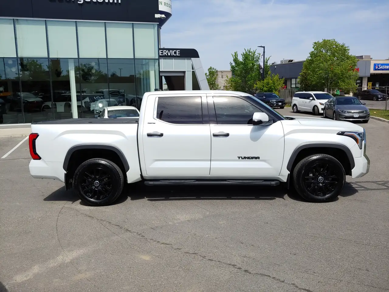 Toyota Tundra снимка Toyota Tundra
