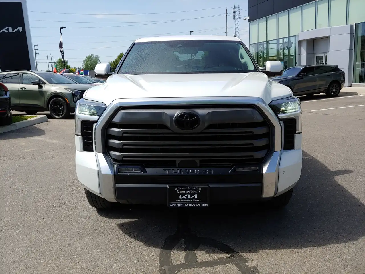 Toyota Tundra снимка Toyota Tundra