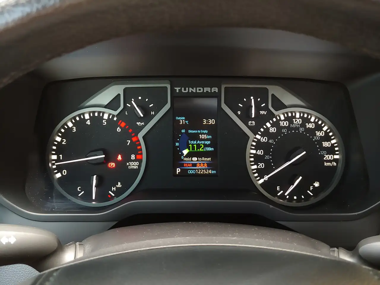 Toyota Tundra снимка Toyota Tundra