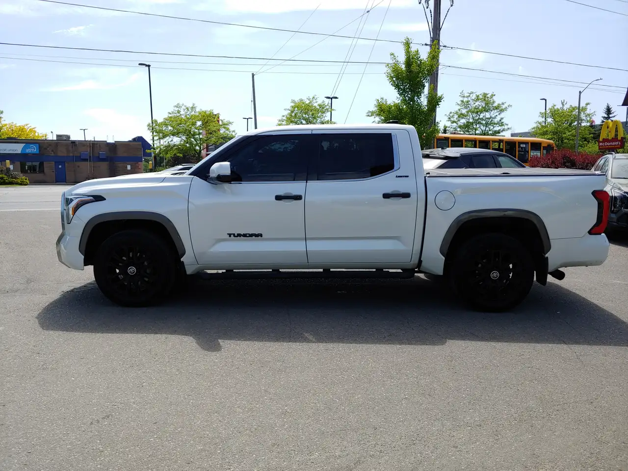 Toyota Tundra снимка Toyota Tundra