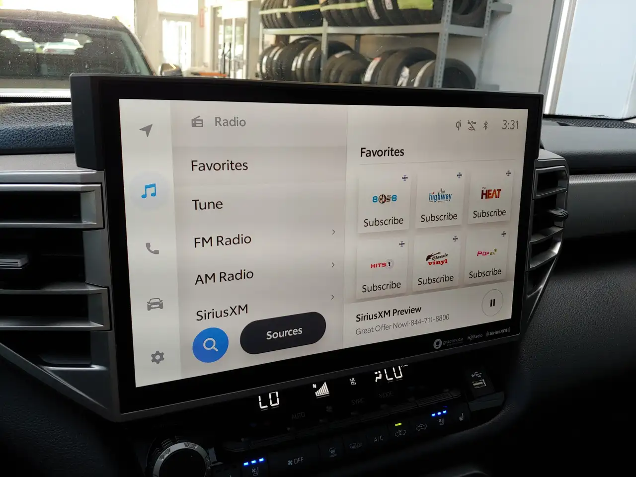 Toyota Tundra снимка Toyota Tundra