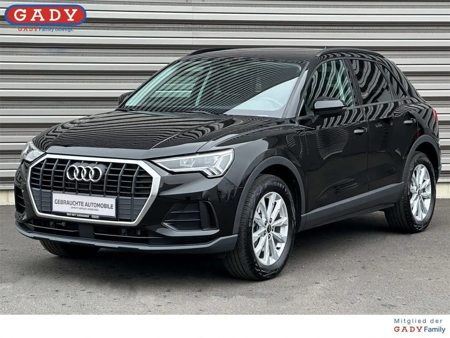 Audi Q3 45 TFSI e S-tronic Czarny - 1