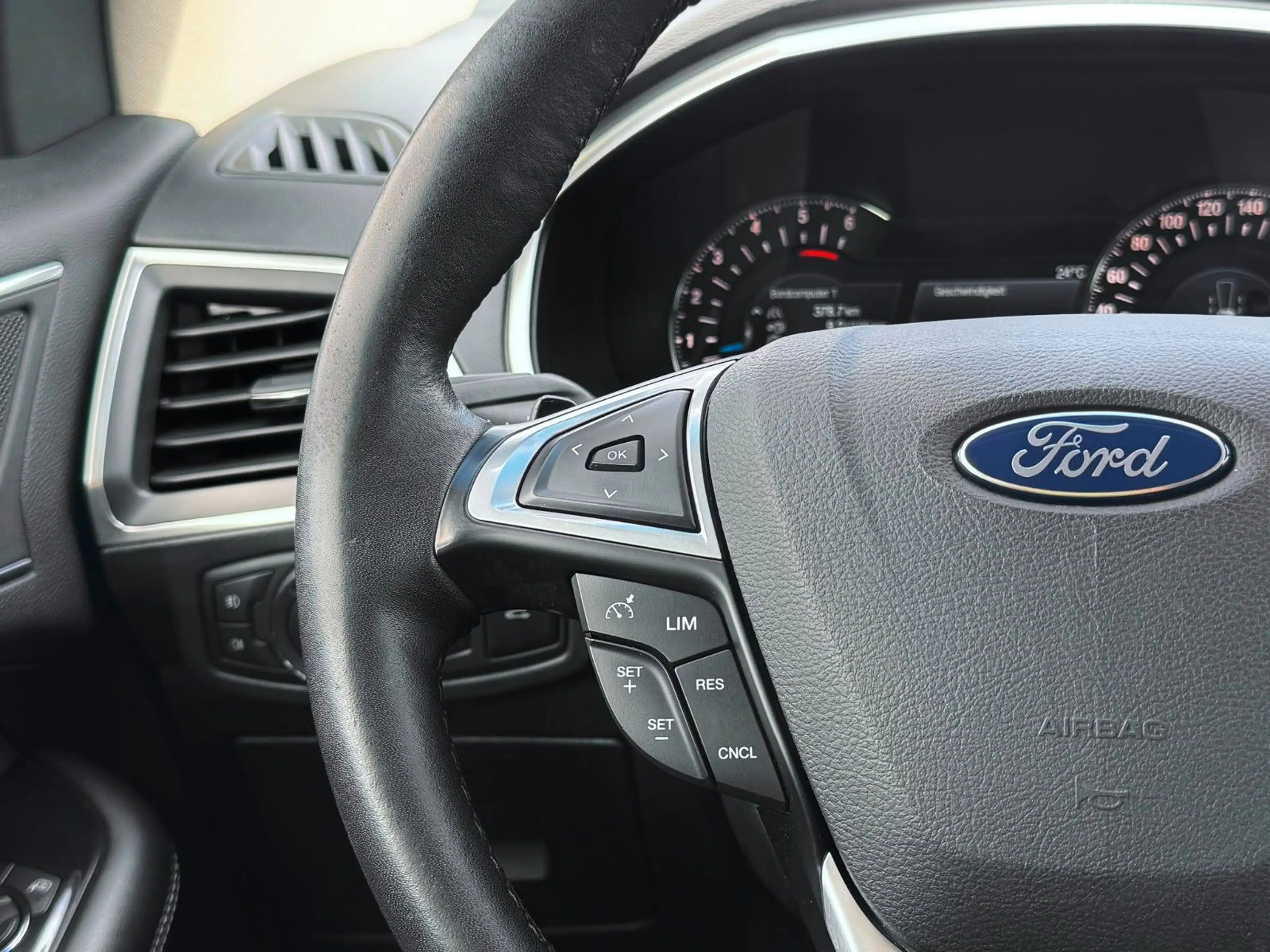Ford Edge Sport 4x4 AHK°NAVI°KAMERA°LED°SHZ°20"LM — photo 12