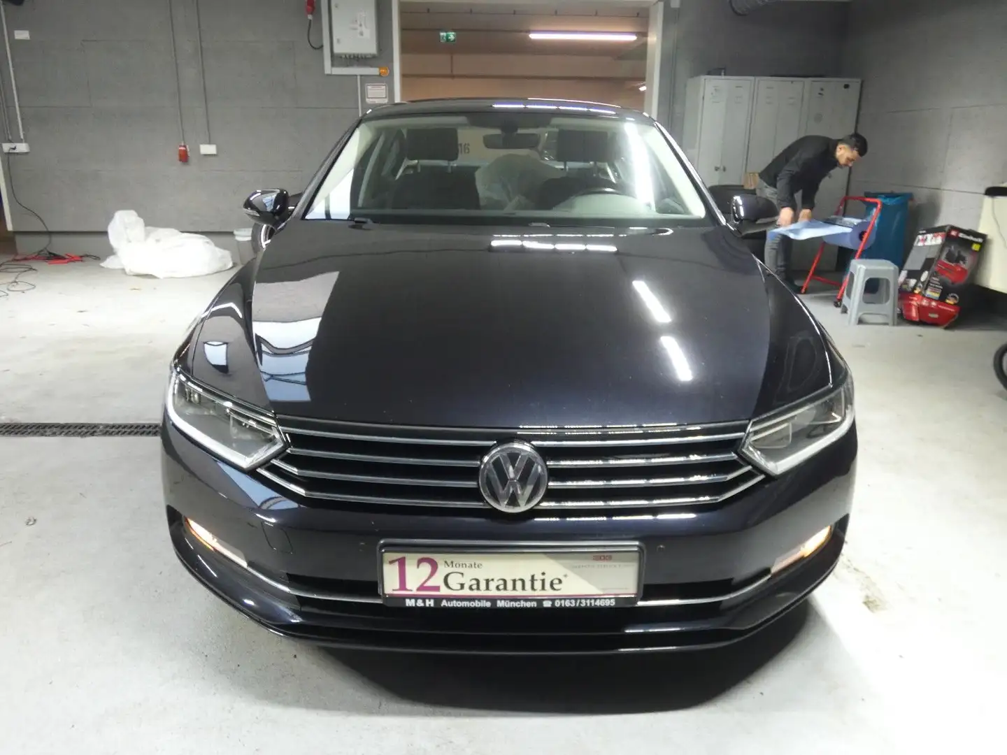 Volkswagen Passat Lim. Comfortline BMT*Euro 6*1.Hand*Leder* Schwarz - 2