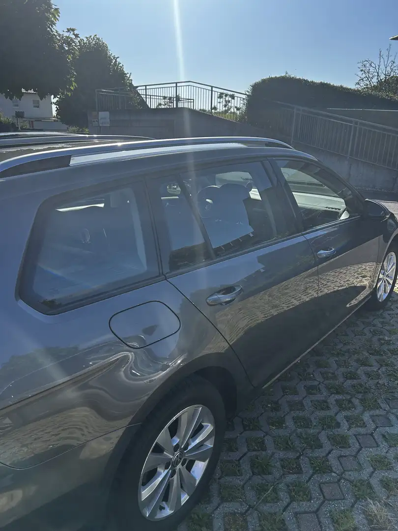 Volkswagen Golf Variant 1.6 TDI DSG Sound - 2