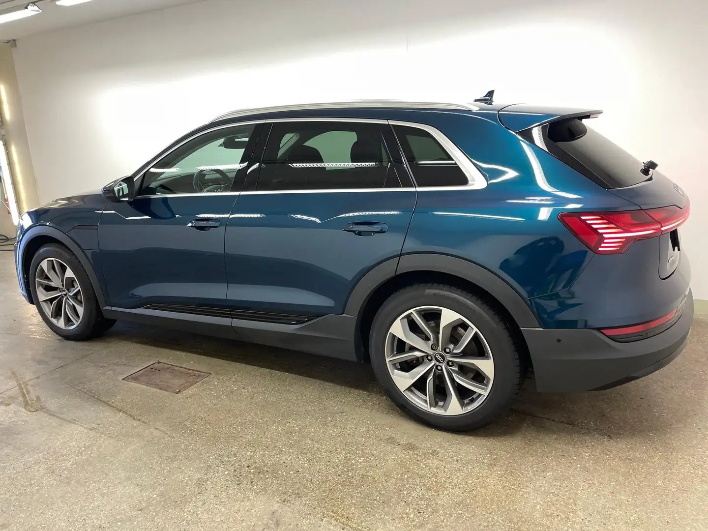 Audi e-tron 50 quattro 230 kW Bleu - 2