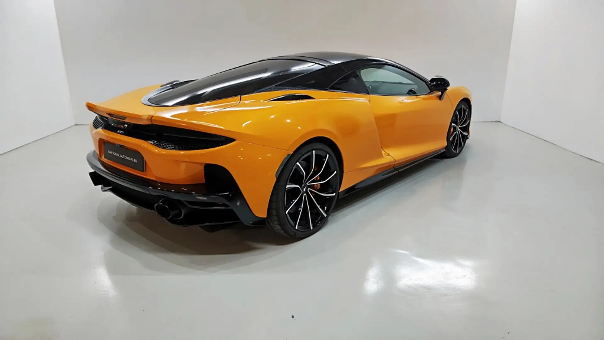 McLaren GTS Grau - 2