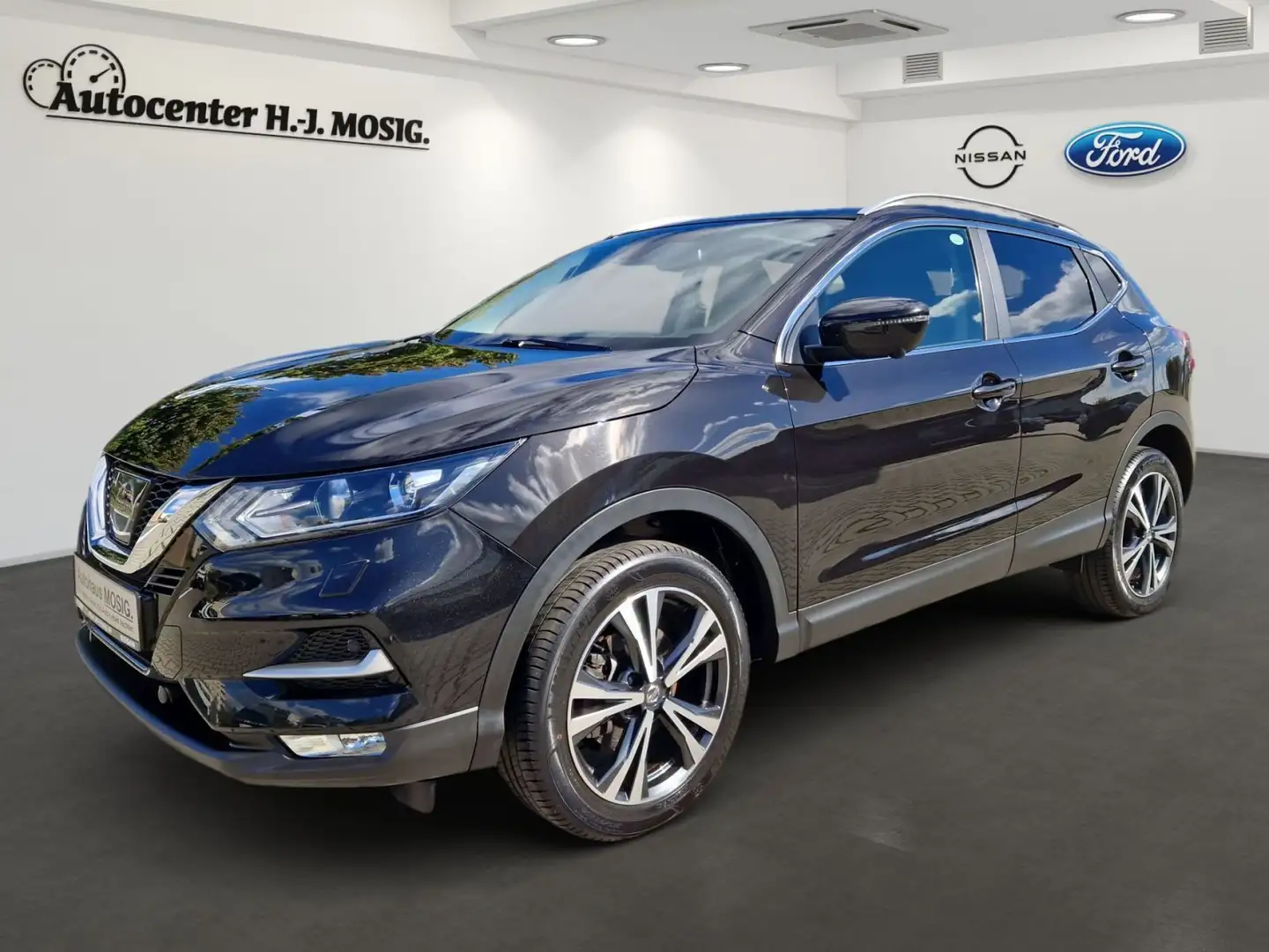 Nissan Qashqai N-Connecta 1.6DIG-T 163PS Noir - 2