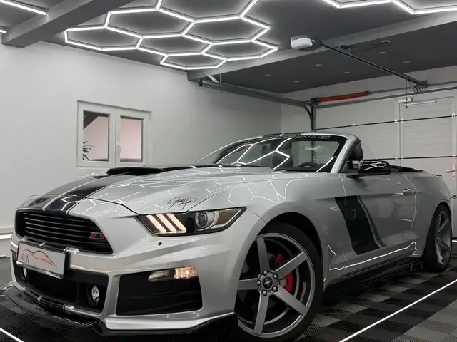 Ford Mustang Cabrio 3.7 V6 Aut/SIDEPIPE/IDIVIDUAL/20*