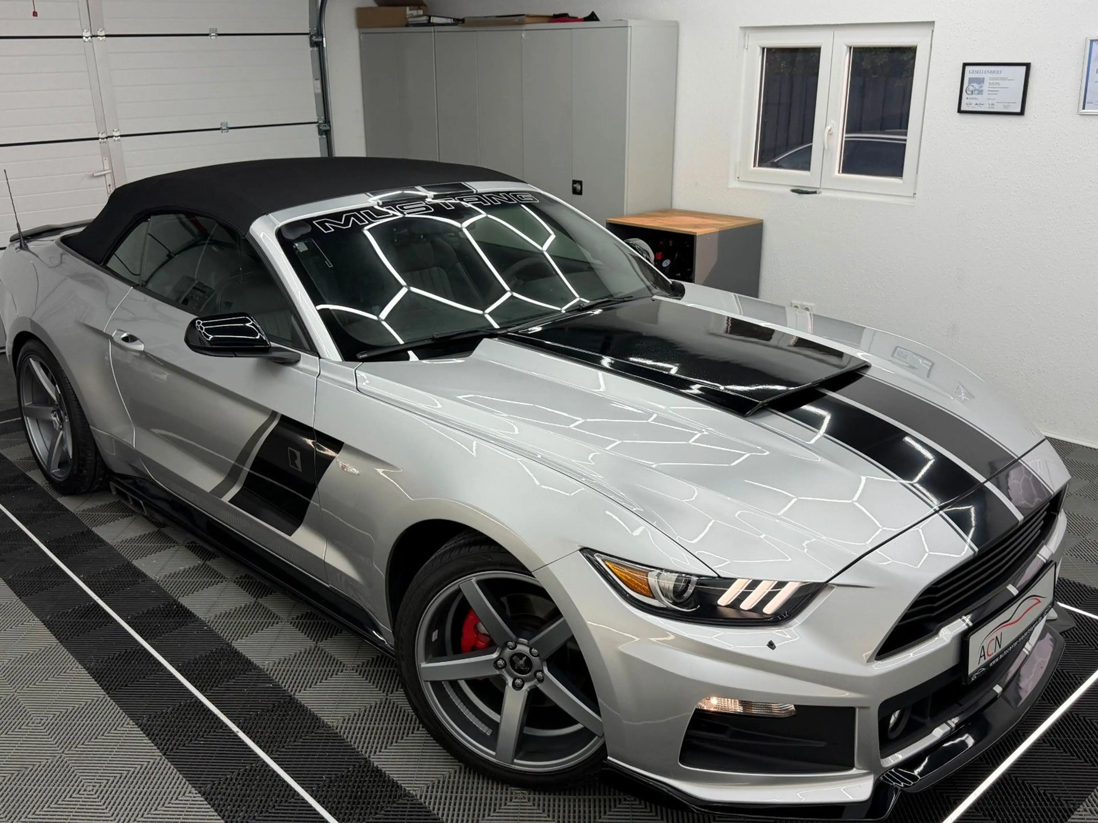 Ford Mustang Cabrio 3.7 V6 Aut/SIDEPIPE/IDIVIDUAL/20* — photo 12