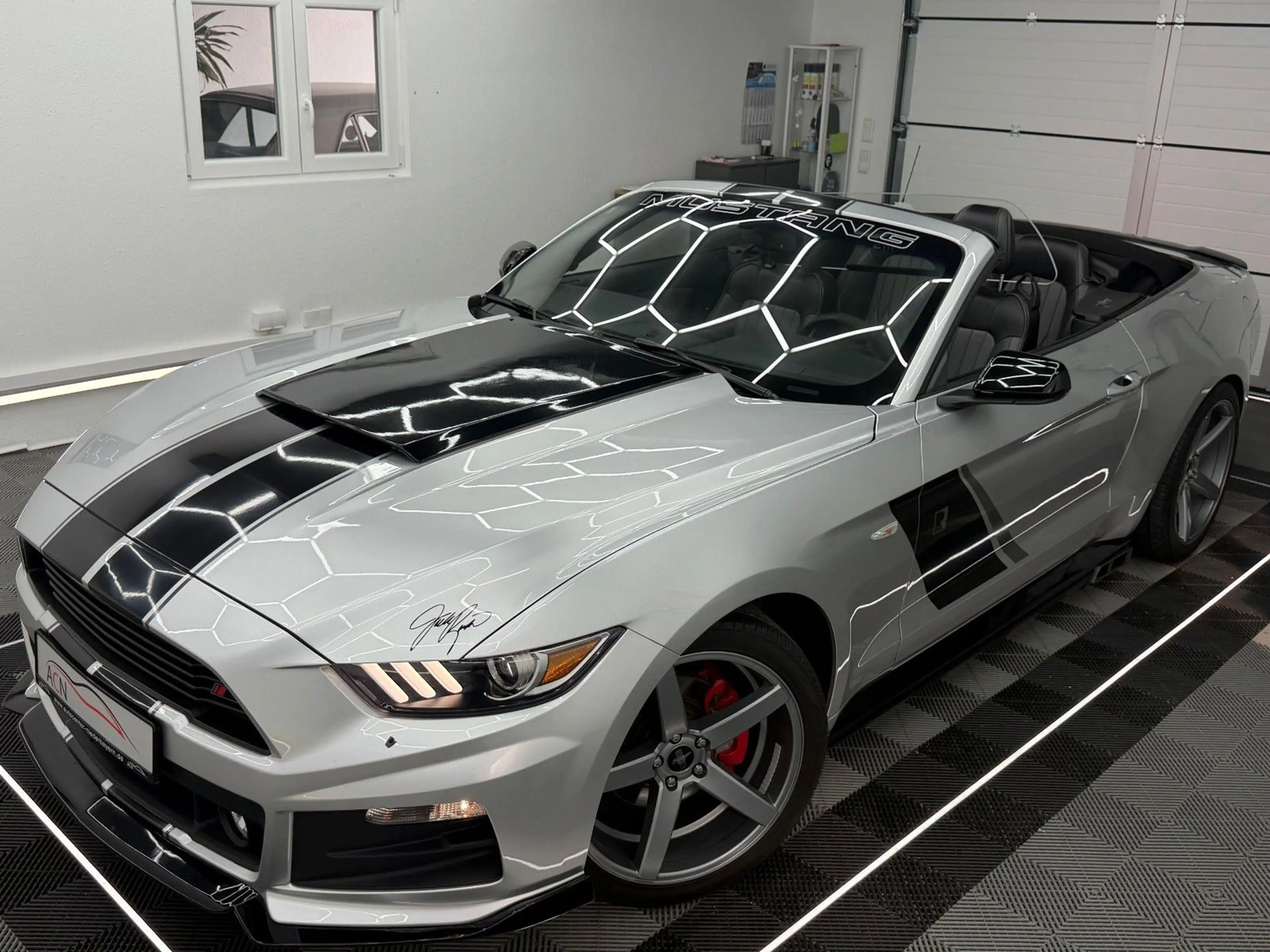 Ford Mustang Cabrio 3.7 V6 Aut/SIDEPIPE/IDIVIDUAL/20* — photo 9
