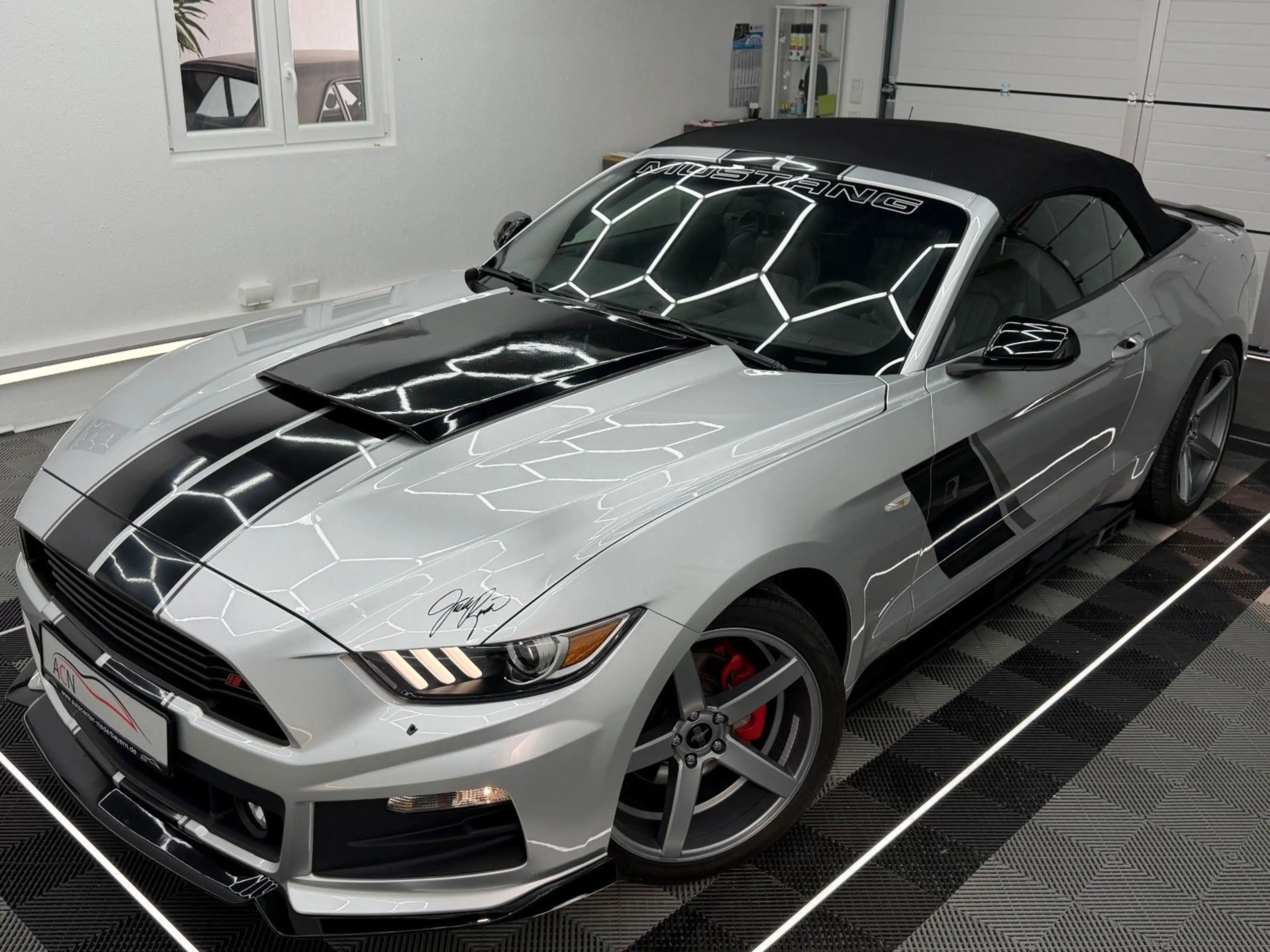 Ford Mustang Cabrio 3.7 V6 Aut/SIDEPIPE/IDIVIDUAL/20* — photo 8