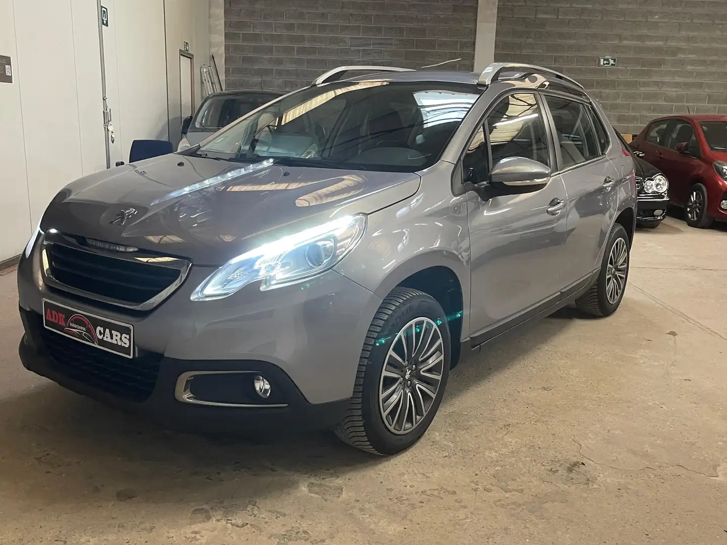 Peugeot 2008 1.2 VTi 82ch BVM5 Allure - 1