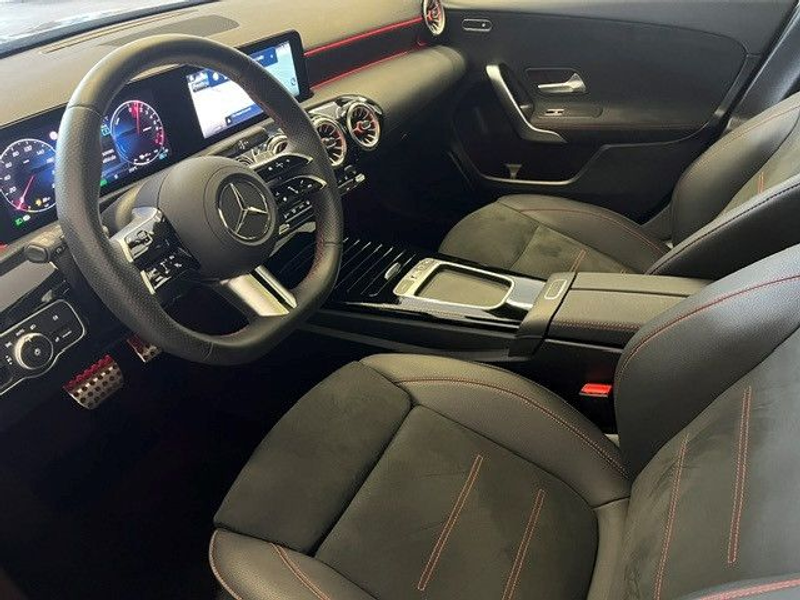 Mercedes-Benz A 250 e AMG-Line Panorama Distronic Keyless Go — photo 5