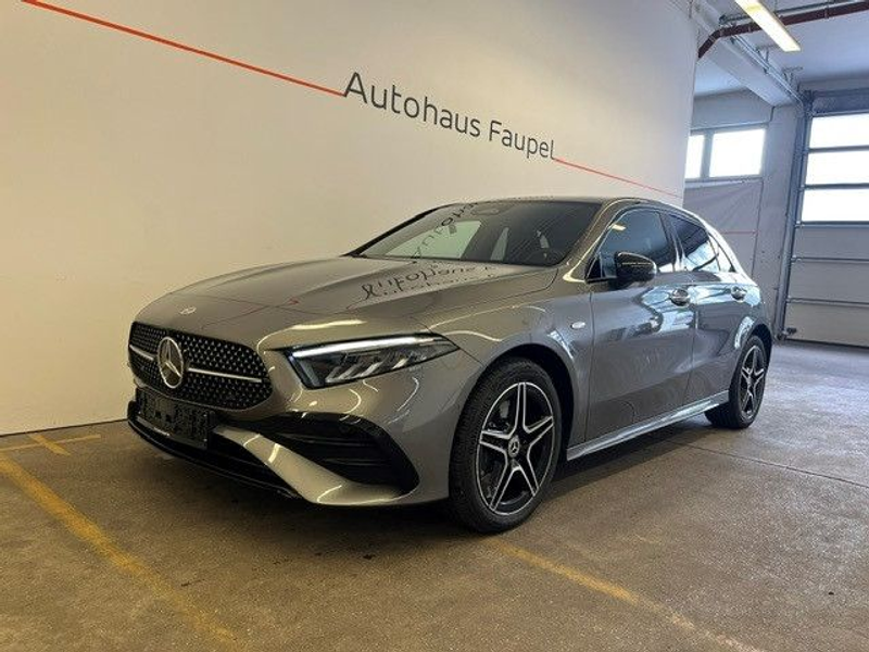 Mercedes-Benz A 250 e AMG-Line Panorama Distronic Keyless Go — photo 3