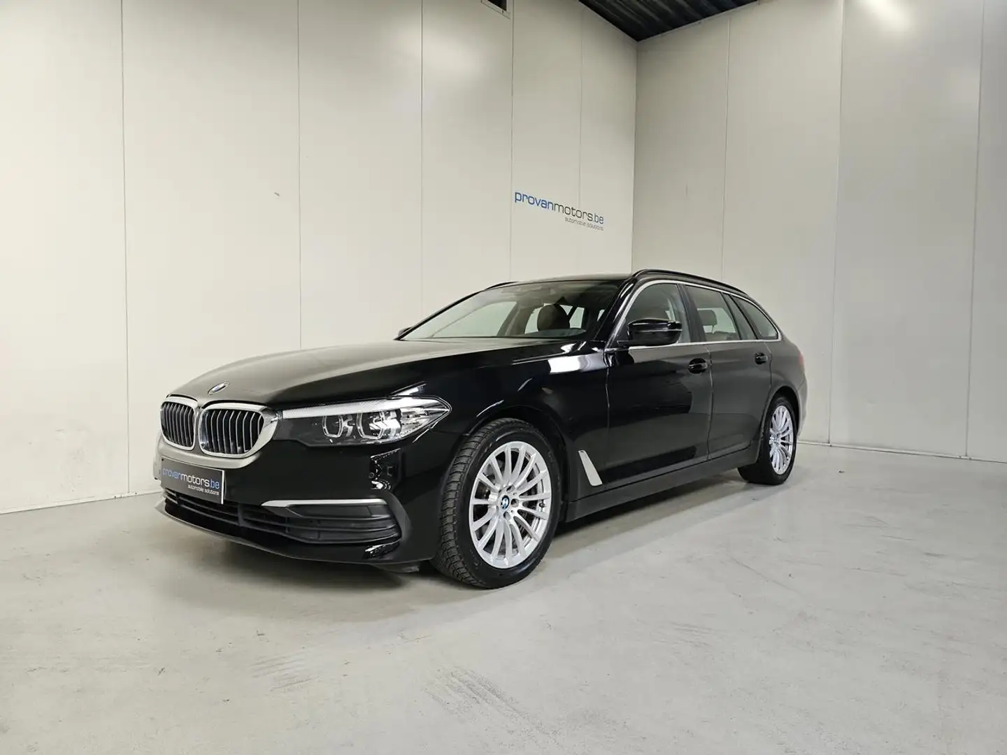 BMW 520 d Touring Autom. - GPS - PDC - Topstaat! 1Ste Eig! Black - 1