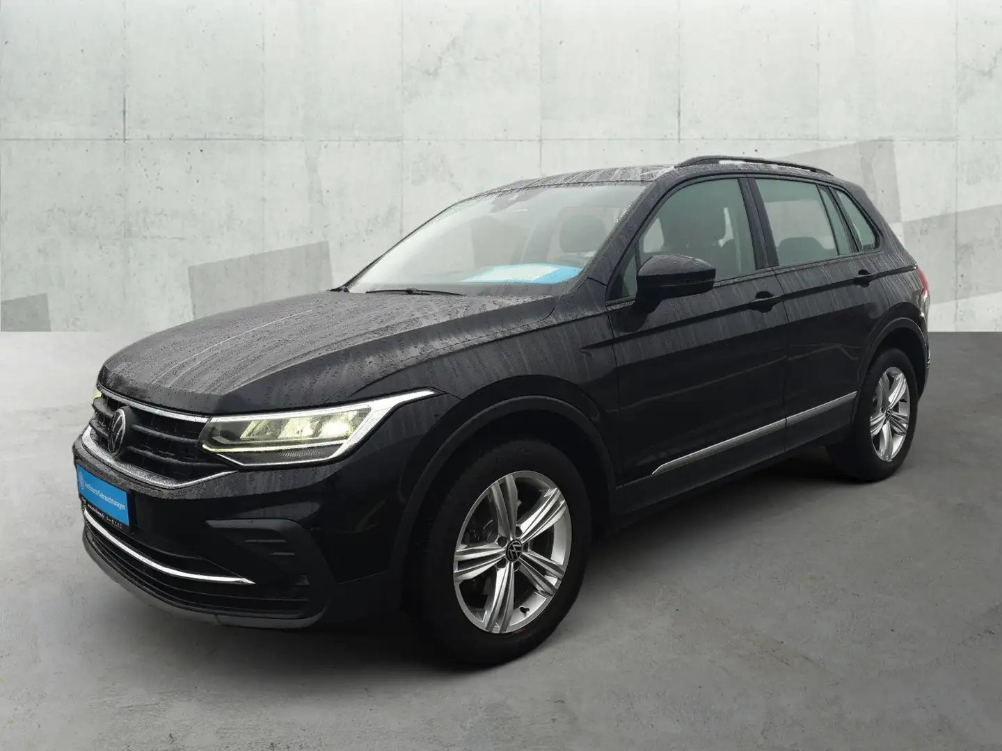 Volkswagen Tiguan 2.0 TDI DSG 4M LIFE +AHK +LED +ACC +NAVI +SHZ +18 Schwarz - 2