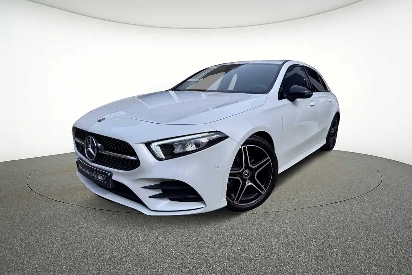 Mercedes-Benz A 180 AMG Line - Pack Night Weiß - 1