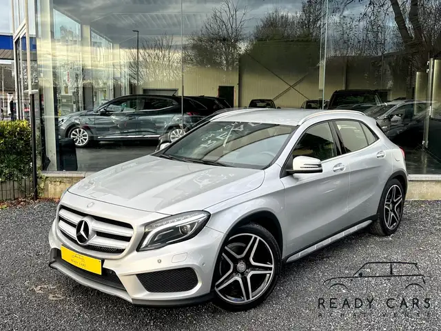 Mercedes-Benz GLA 180 1.5*PACK AMG*EURO 6*LED*CUIR*CAMERA*EXCELLENT ETAT