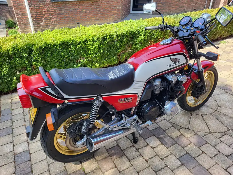 Honda CB 1100 - foto 3