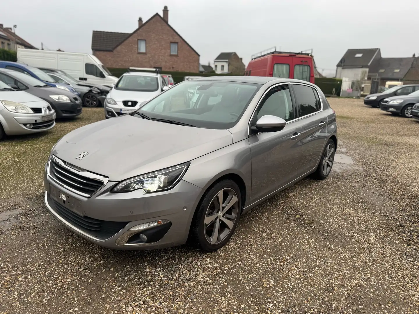 Peugeot 308 1.6 THP Allure problème joint de culasse Grijs - 2