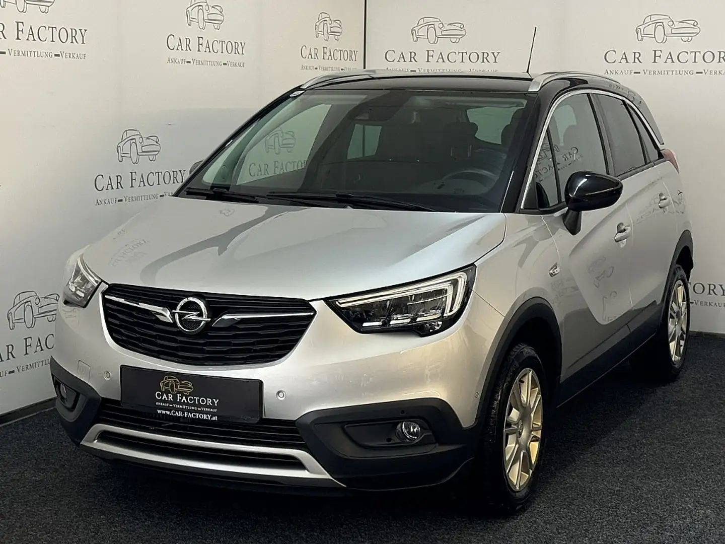 Opel Crossland X 1,2 Turbo Direct Injection Innovation St./St Aut Silber - 1
