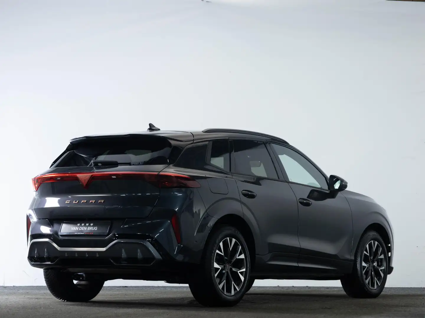 CUPRA Terramar 1.5 TSI e-Hybrid 204PK | Head-up display | Stoel - Gris - 2