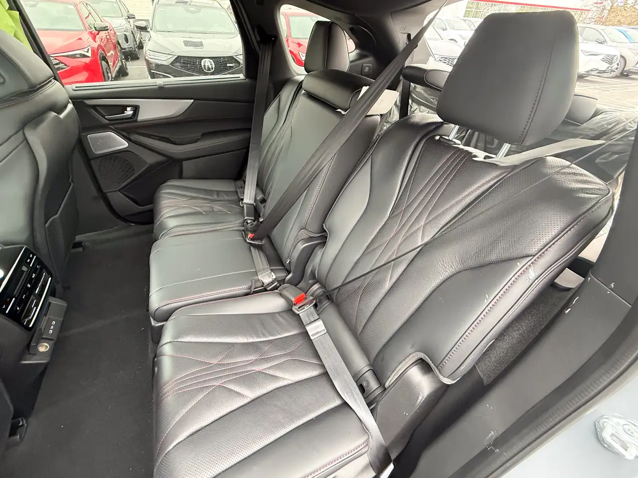 Acura MDX снимка Acura MDX
