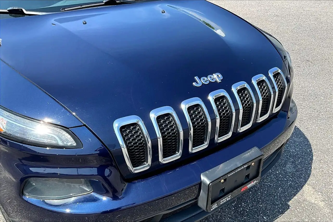 Jeep Cherokee снимка Jeep Cherokee