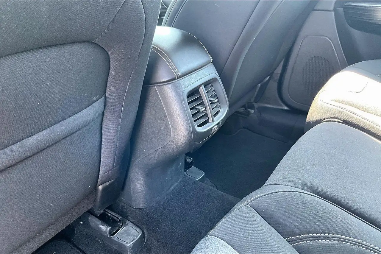 Jeep Cherokee снимка Jeep Cherokee
