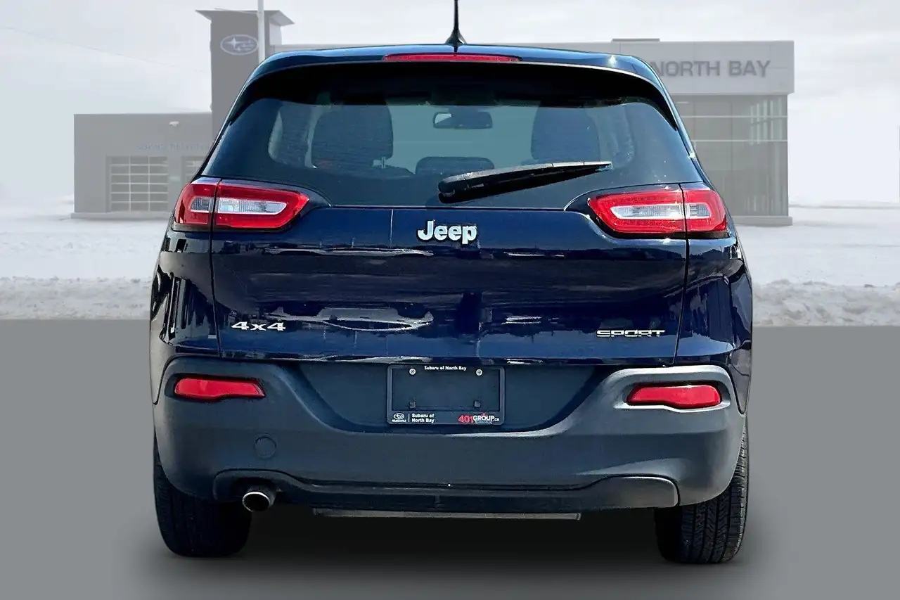 Jeep Cherokee снимка Jeep Cherokee