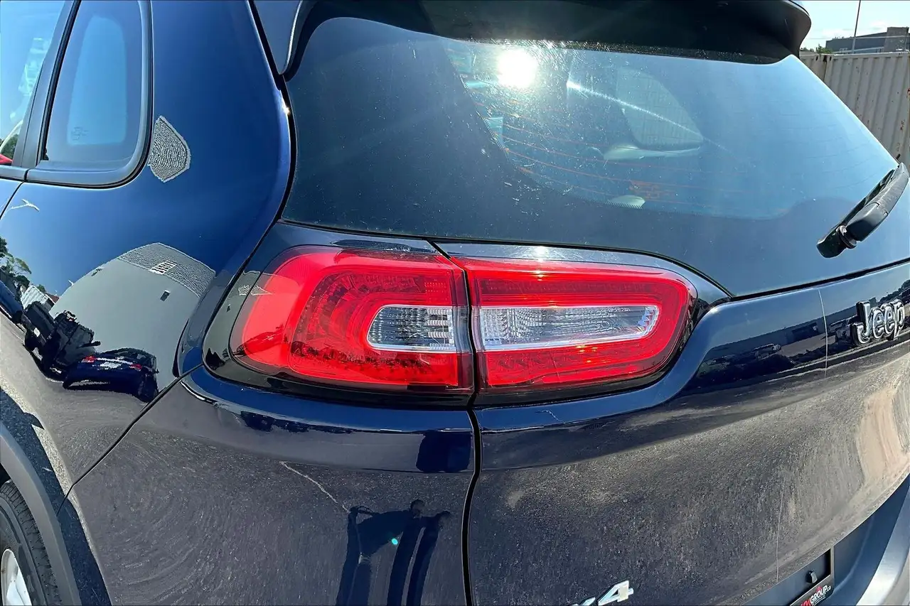 Jeep Cherokee снимка Jeep Cherokee