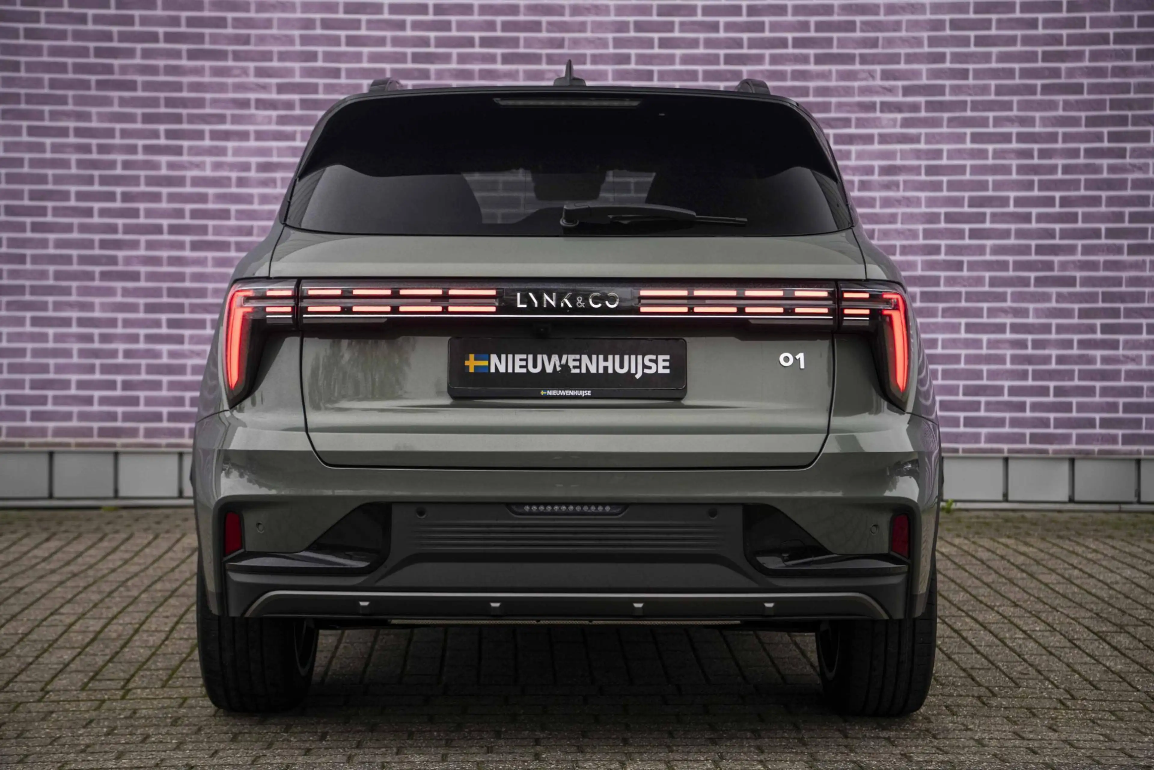 Lynk & Co 01 Plug-in Hybrid 1.5 More | Trekhaak | — photo 4