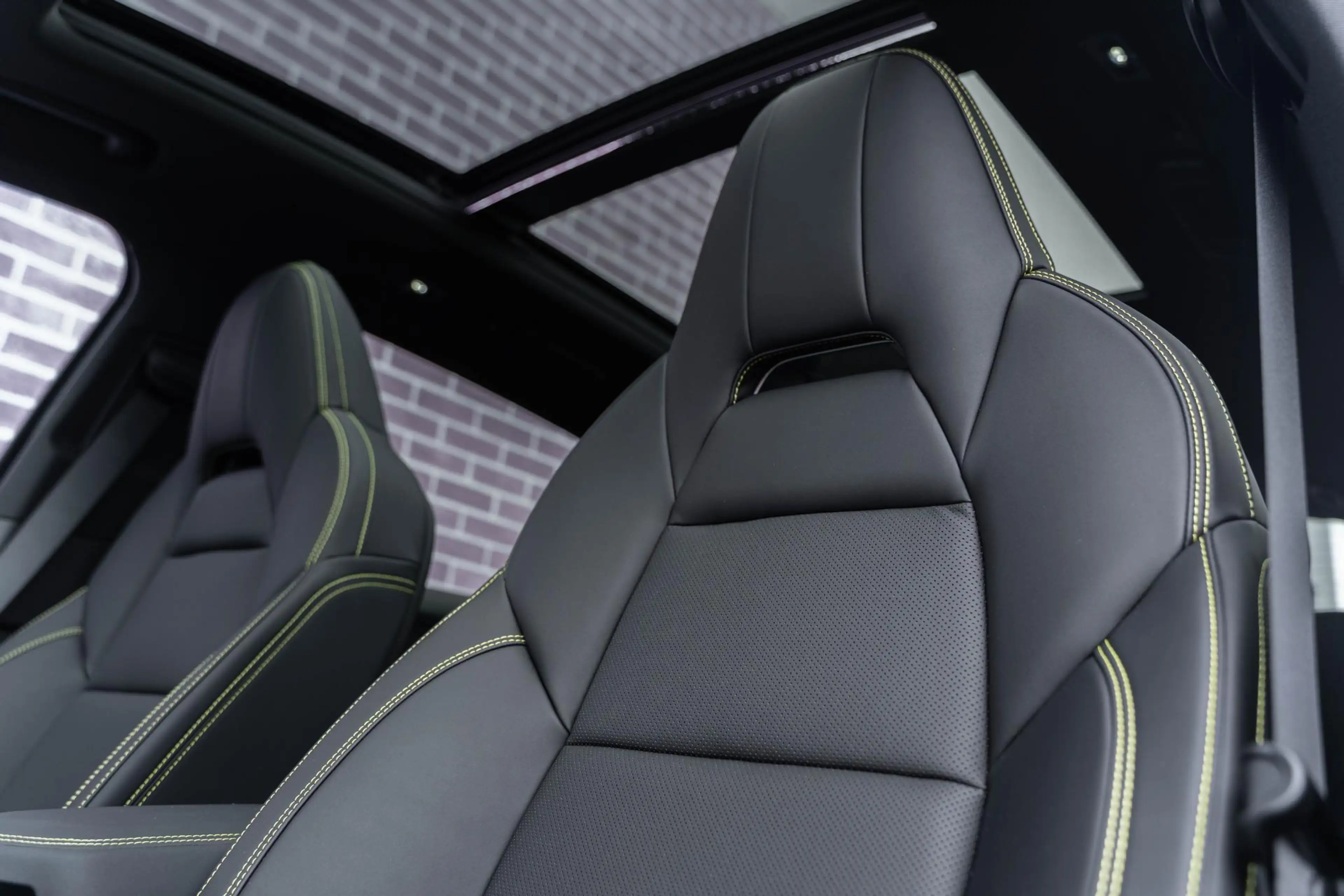 Lynk & Co 01 Plug-in Hybrid 1.5 More | Trekhaak | — photo 12