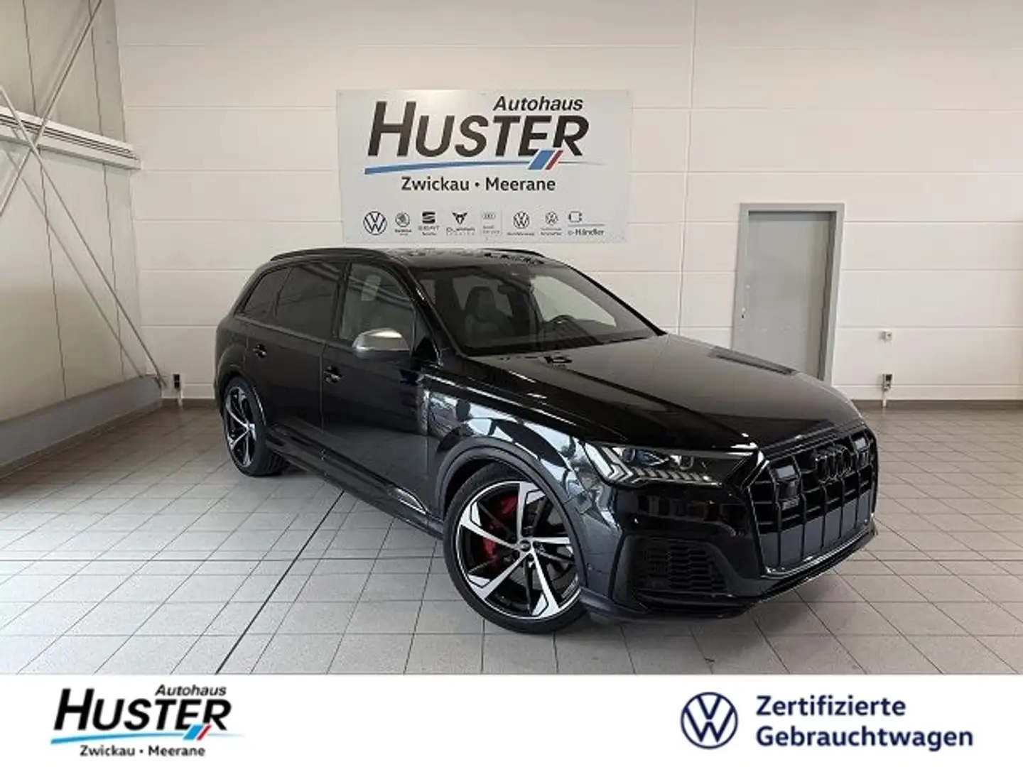 Audi SQ7 4.0 TFSI quattro *AHK,STHZ,PANORAMA,INDIVIDUAL* Černá - 1