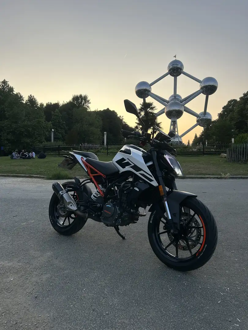KTM 125 Duke - 1