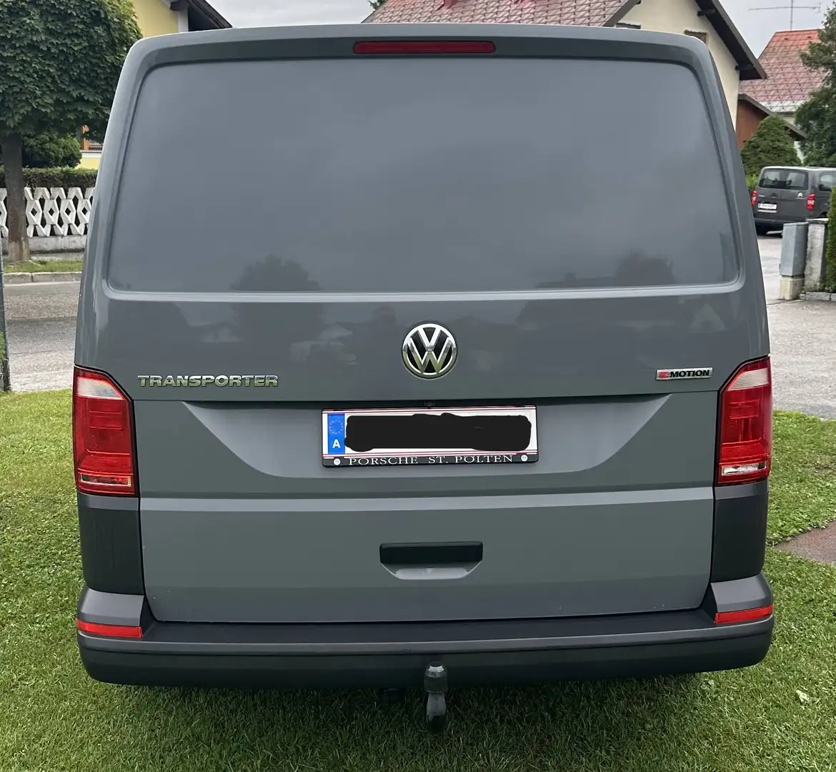 Volkswagen T6 Transporter Kastenwagen KR 2,0 TDI 4Motion BMT Grau - 2