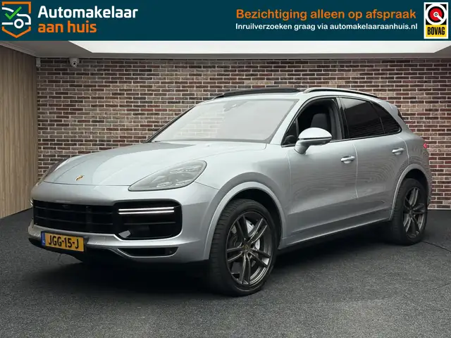 Porsche Cayenne main image