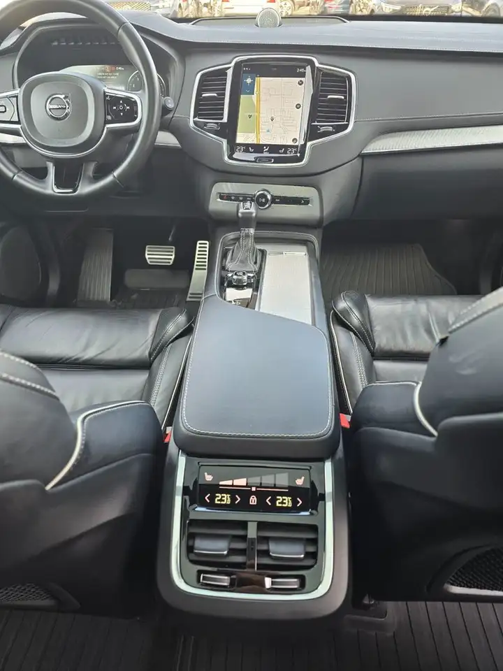 Volvo XC90 снимка Volvo XC90