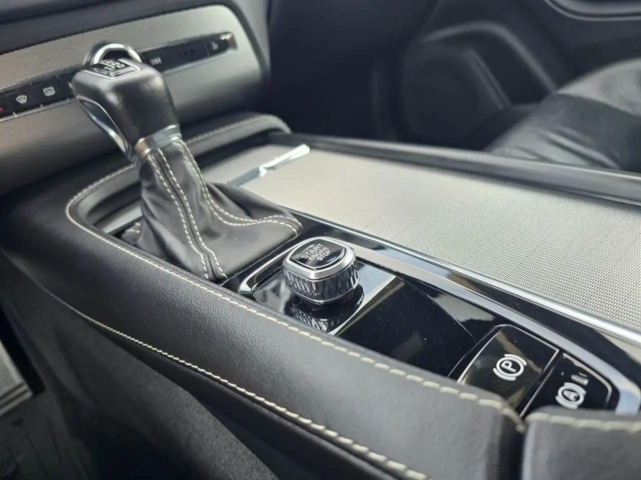 Volvo XC90 снимка Volvo XC90