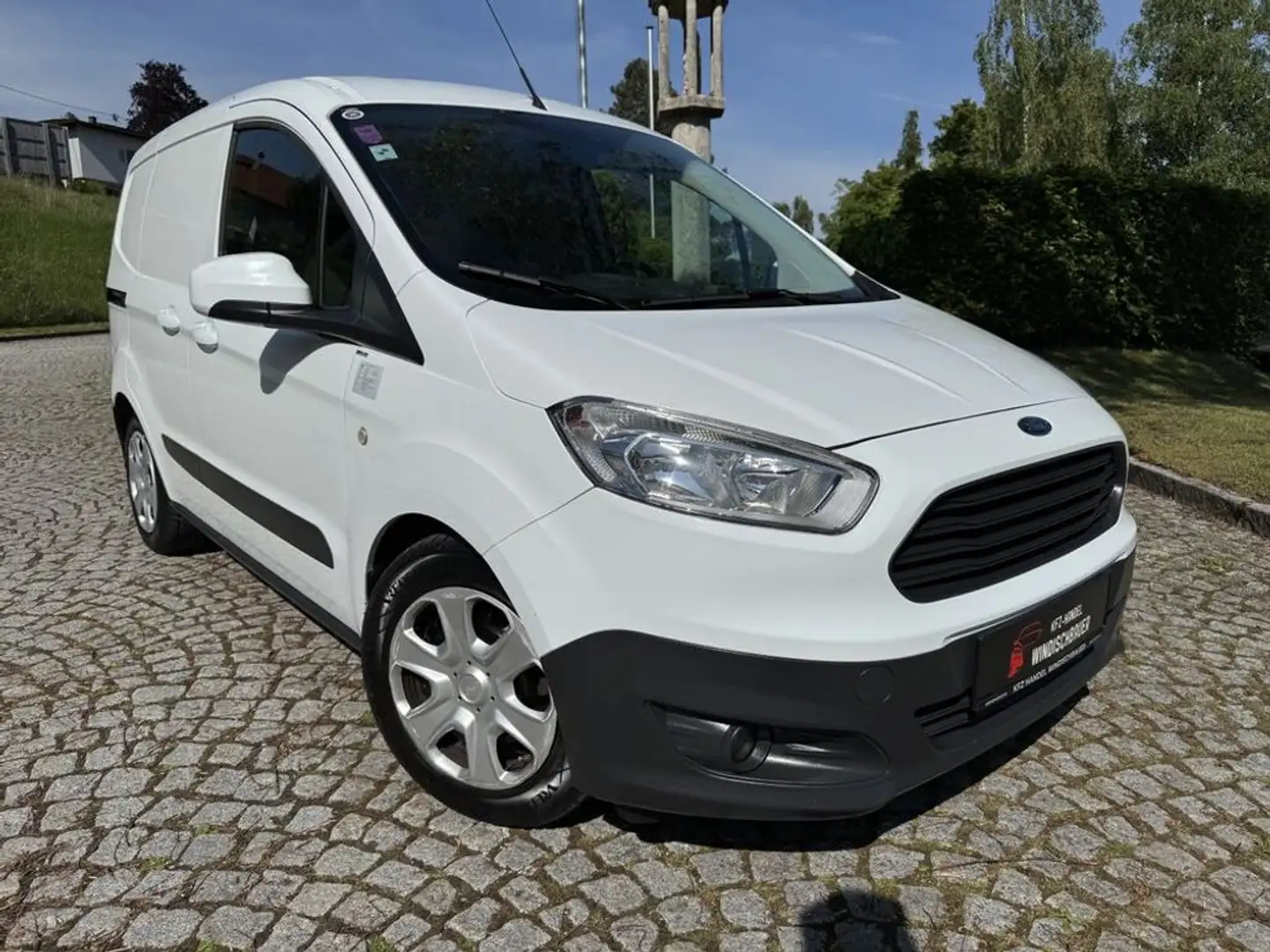 Ford Transit Courier Trend KLIMA Bílá - 1