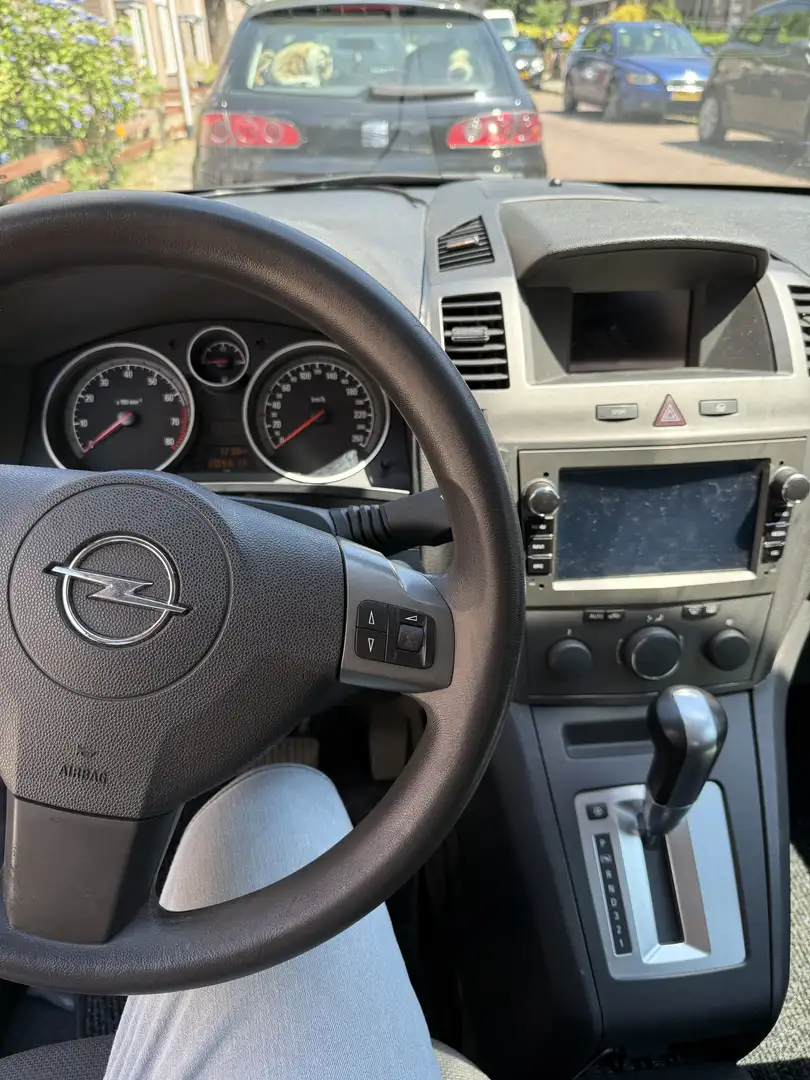 Opel Zafira 2.2 Business Gri - 1