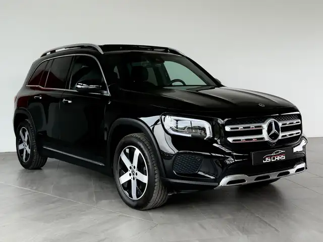 Mercedes-Benz GLB view 6