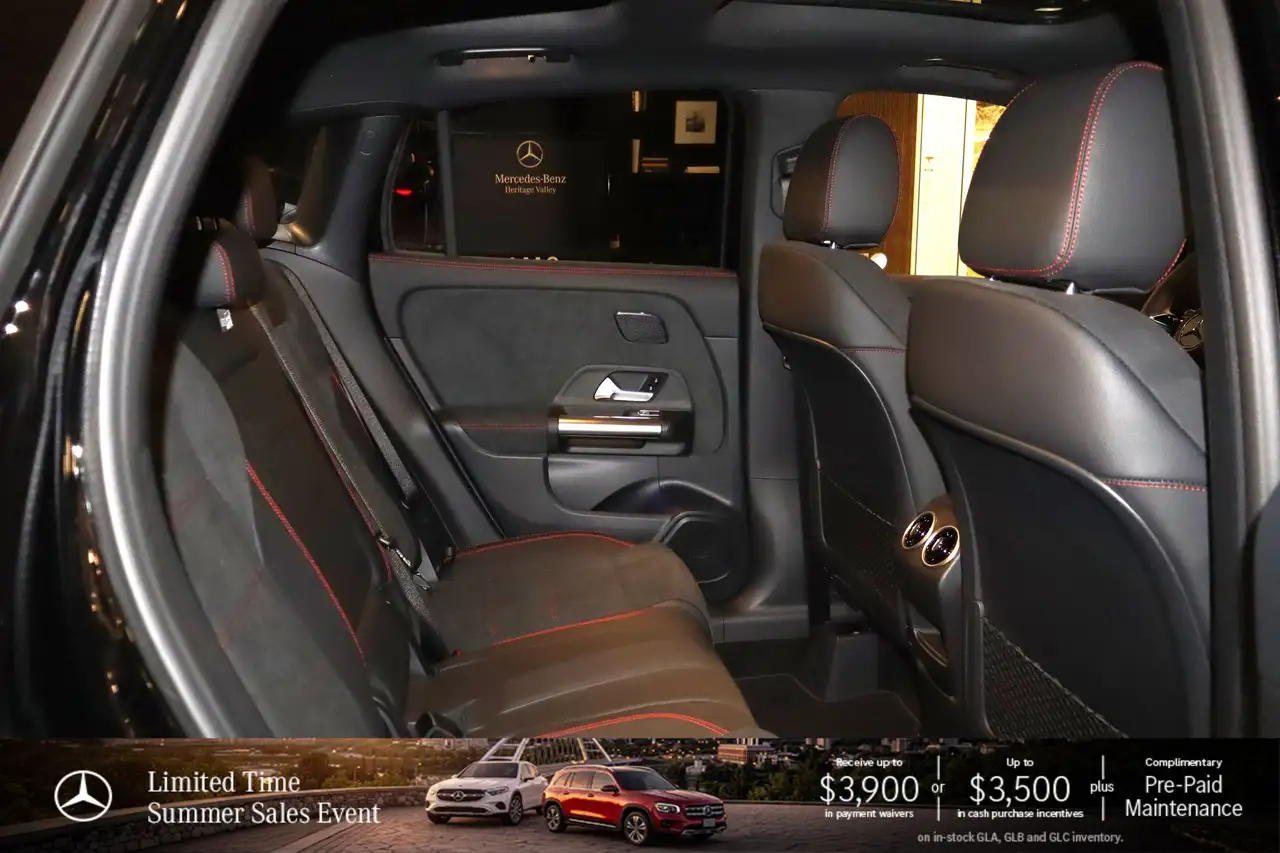 Mercedes-Benz GLA снимка Mercedes-Benz GLA