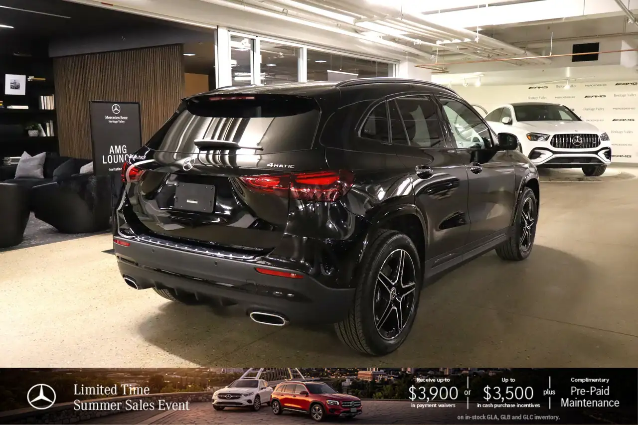 Mercedes-Benz GLA снимка Mercedes-Benz GLA