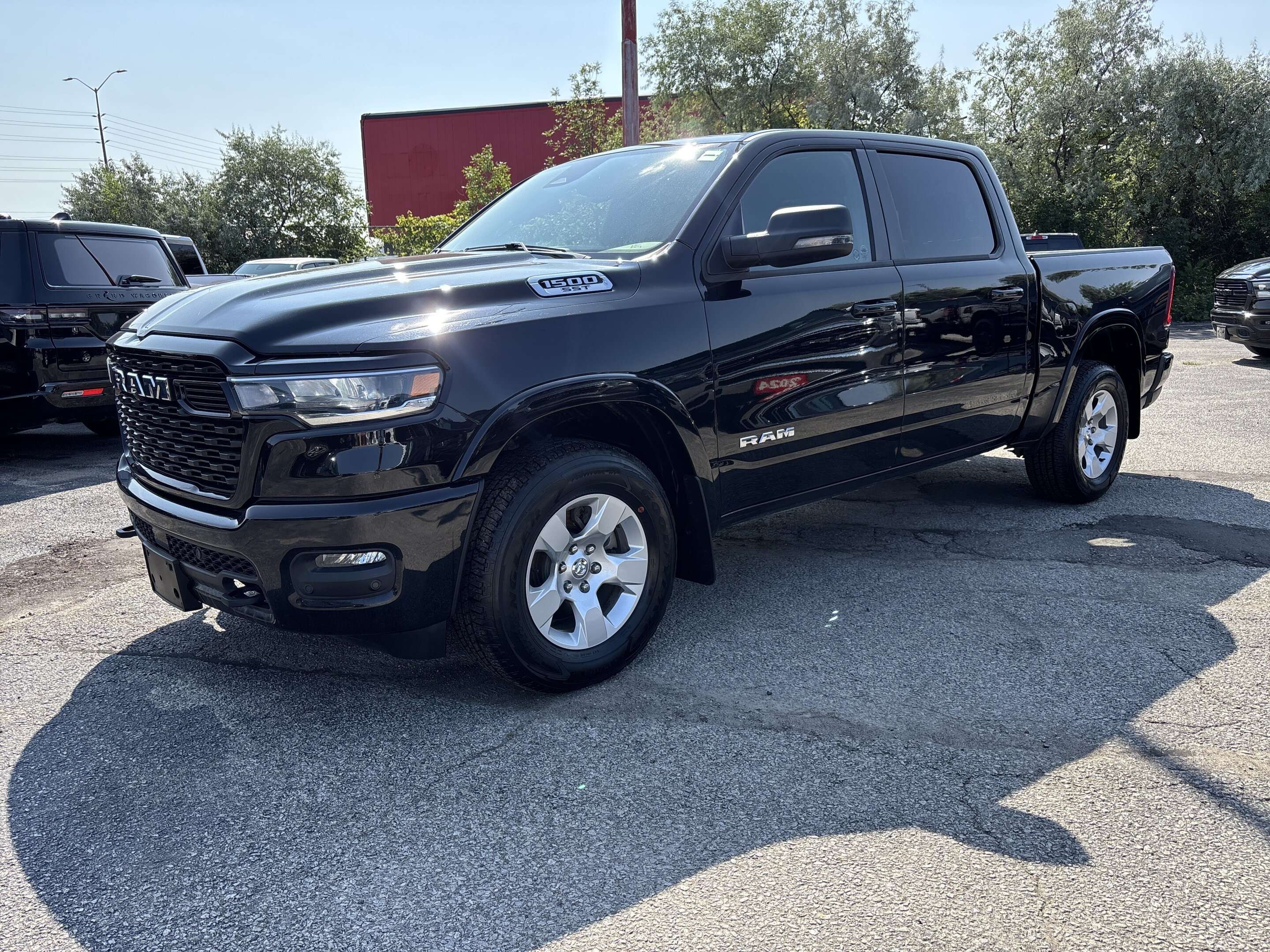 2025 RAM 1500 Big Horn 4x4 Crew Cab 5'7 Box